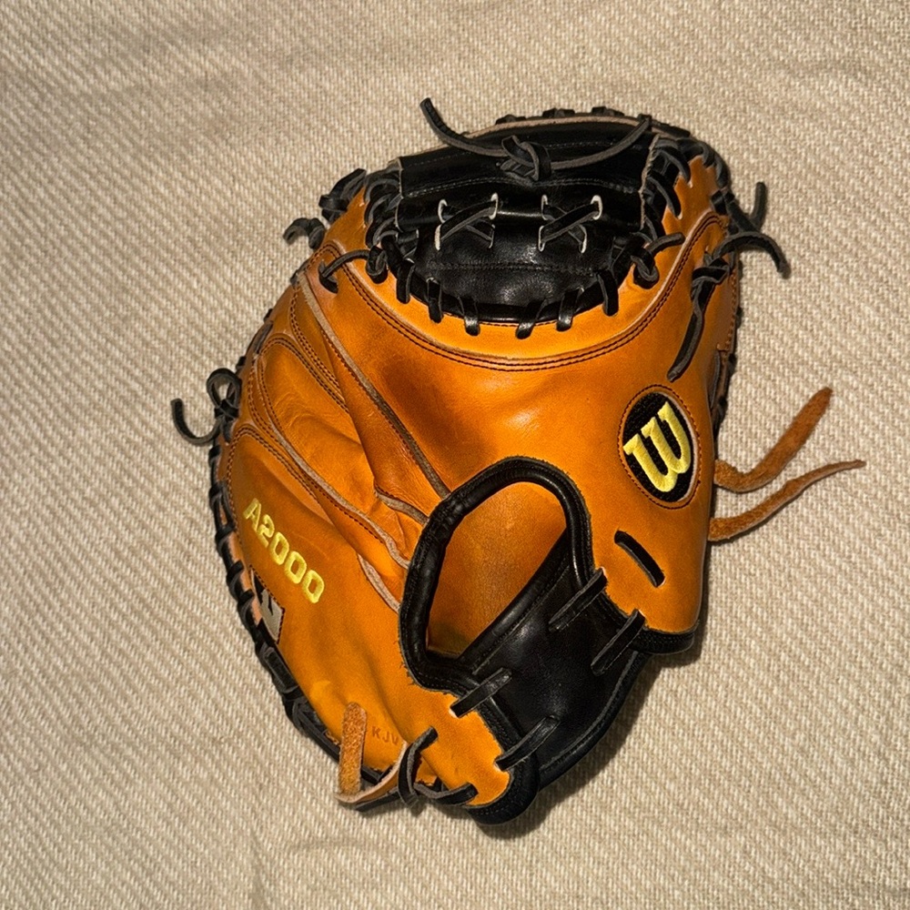 Wilson A2000 Catchers baseball Glove